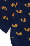 Calcetines largos azul marino con estampado de patos, 100 % algodón, caña alta y logo bordado; NAIVE, hechos en España.